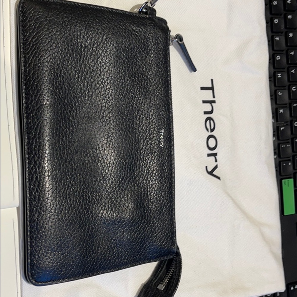 Theory wristlet
